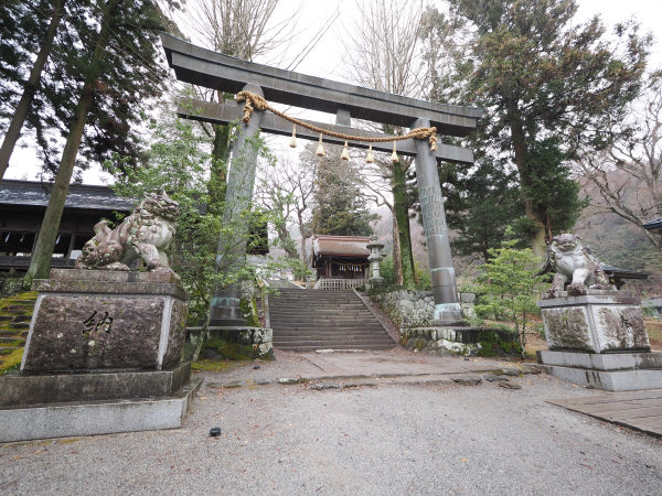 諏訪大社 上社 前宮